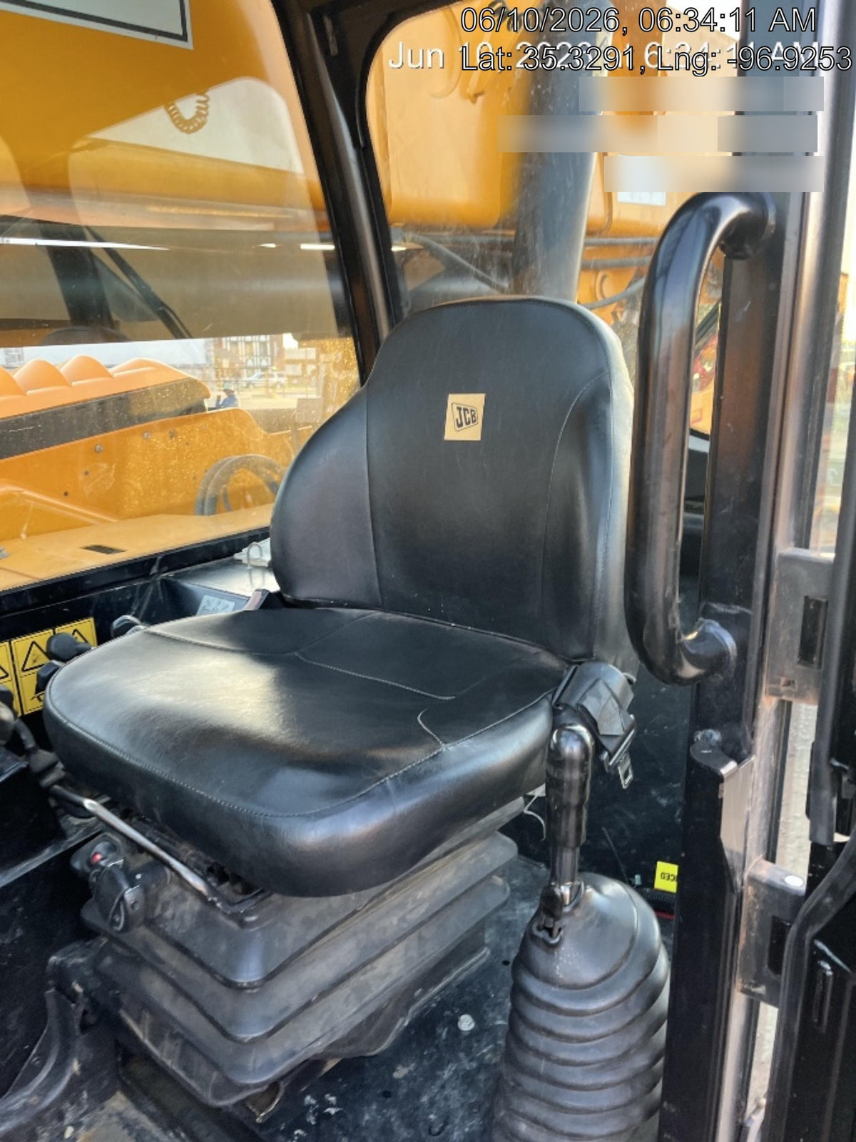2022 JCB 510-56