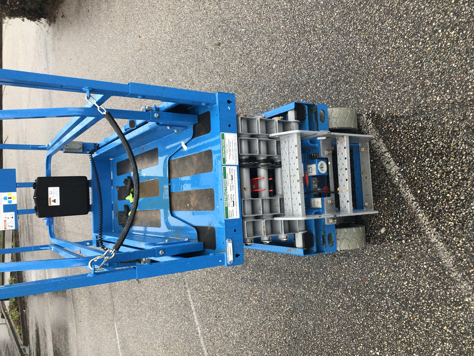 2019 Genie GS-1930 Fixed Rails with Chain Entry