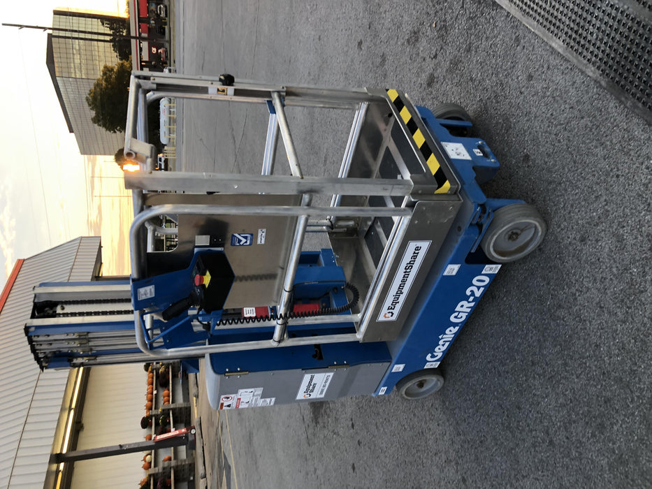 2020 GENIE GR-20