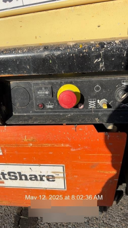 2022 JLG ES1932