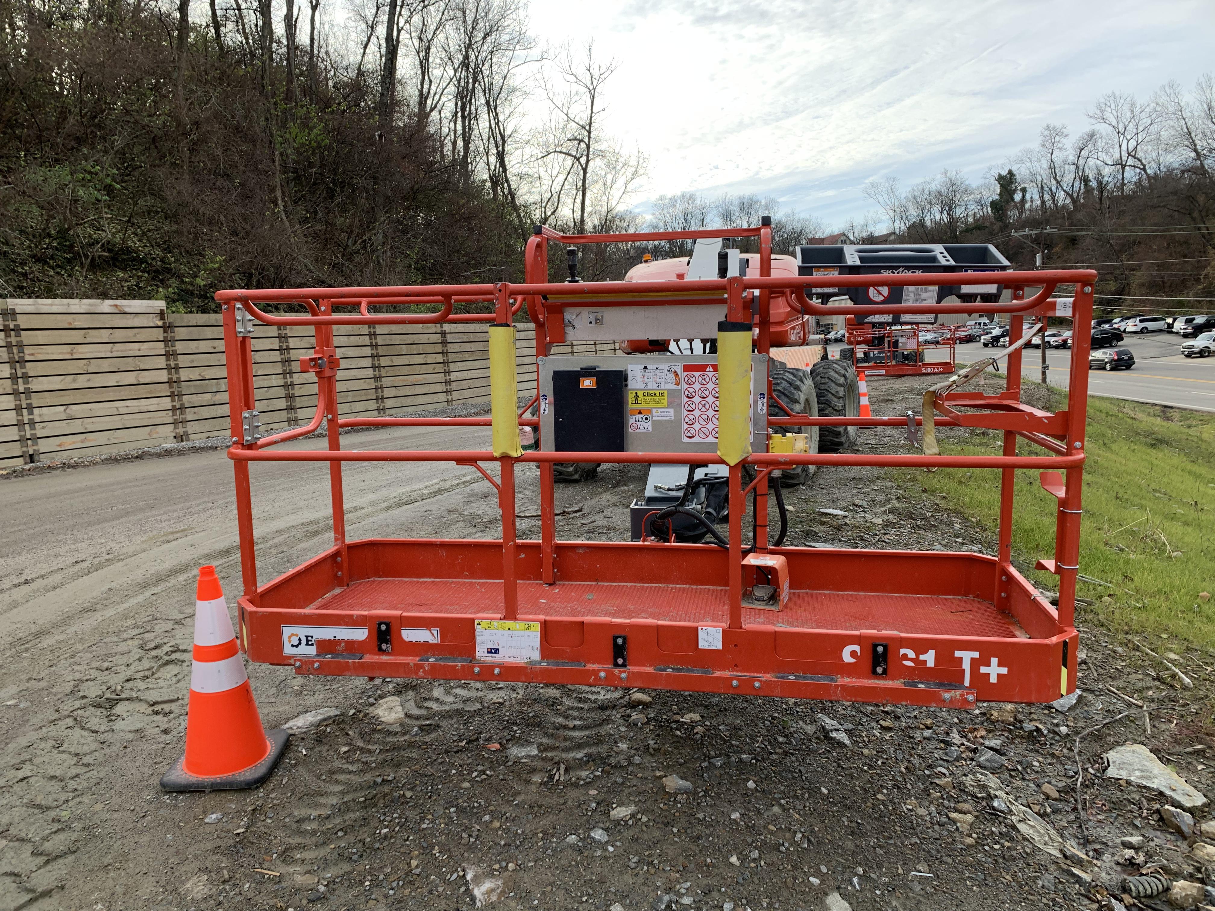 2021 SKYJACK SJ61T