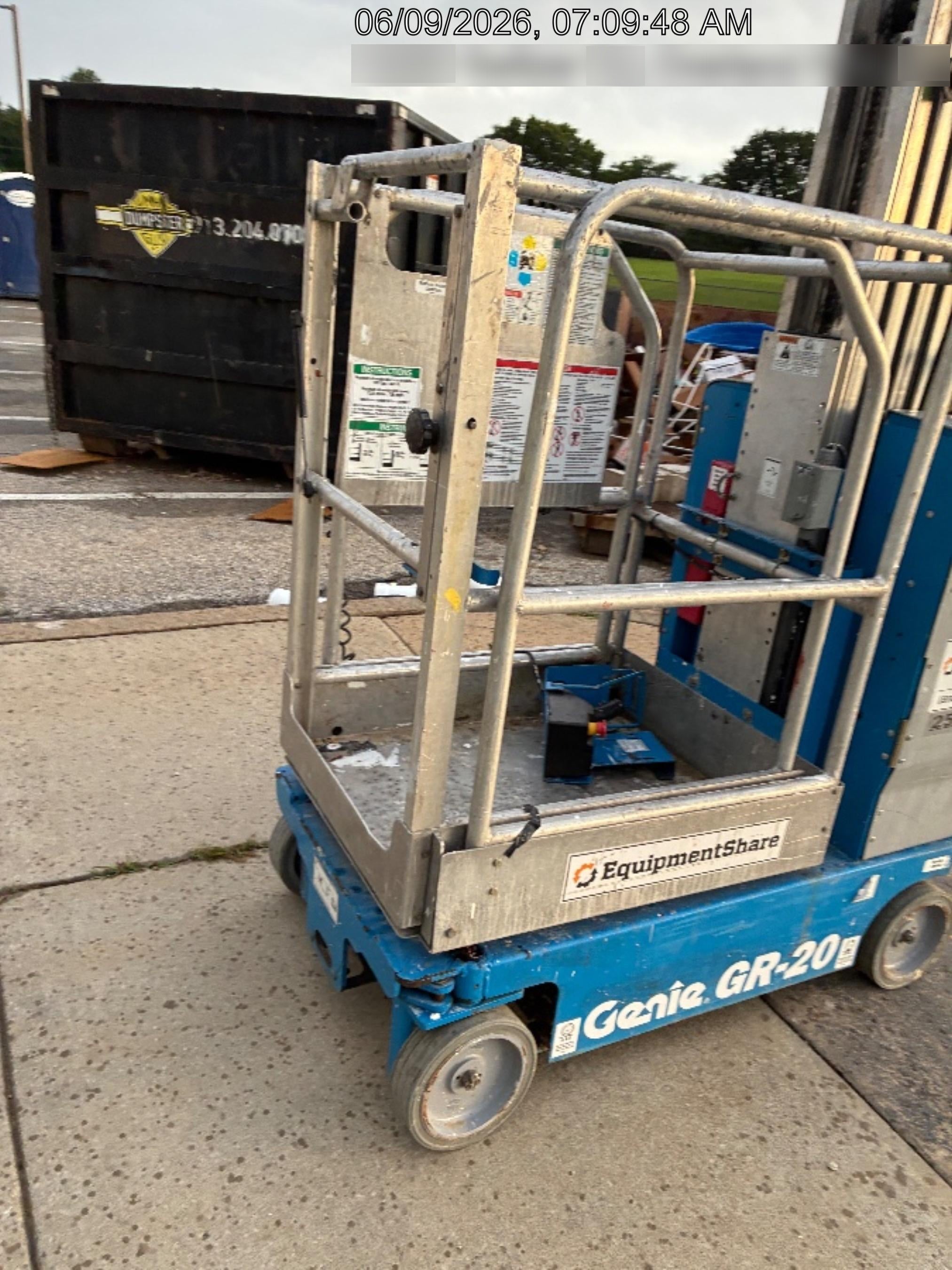 2020 GENIE AWP-30S