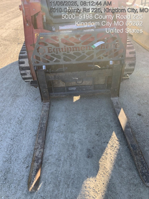 2021 TAKEUCHI 48" Pallet Forks - Takeuchi