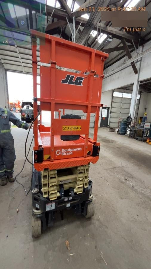 2022 JLG ES1932
