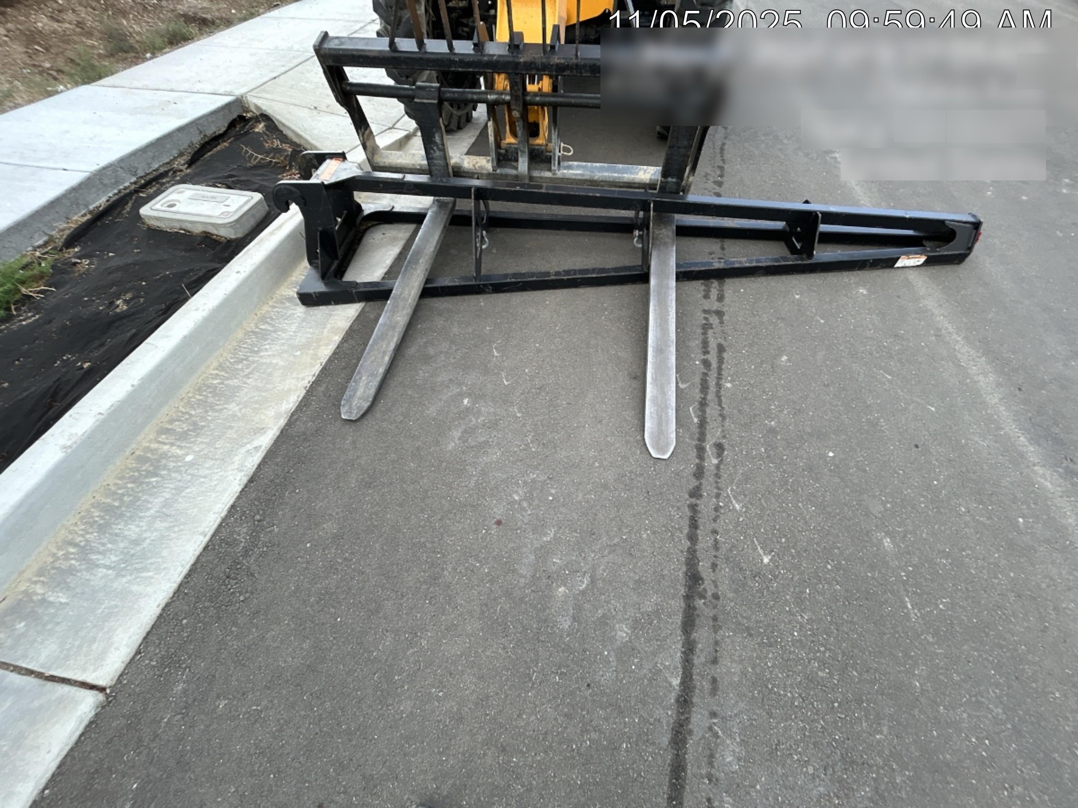 2024 JLG 1001275853