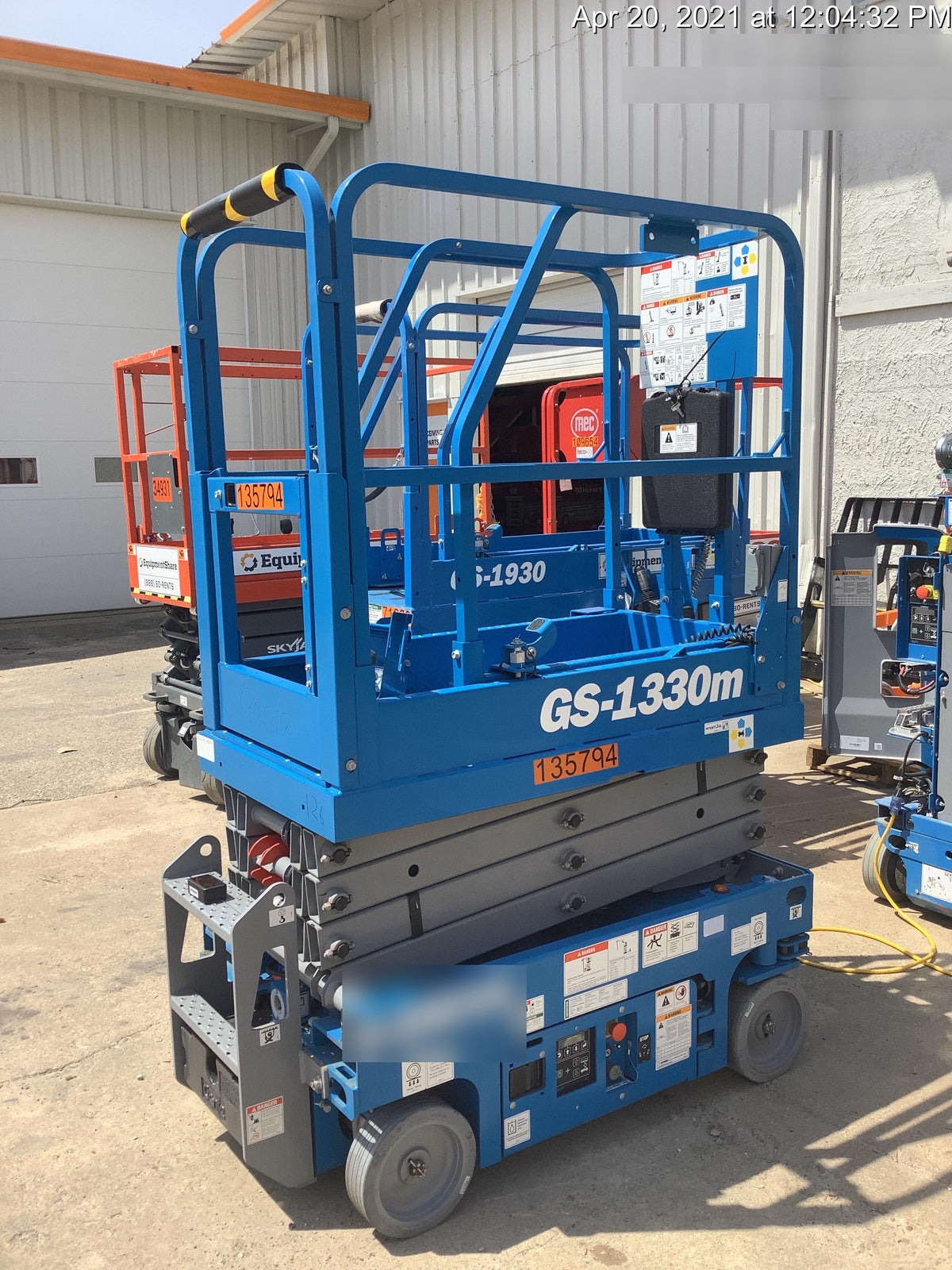 2021 GENIE GS-1330m