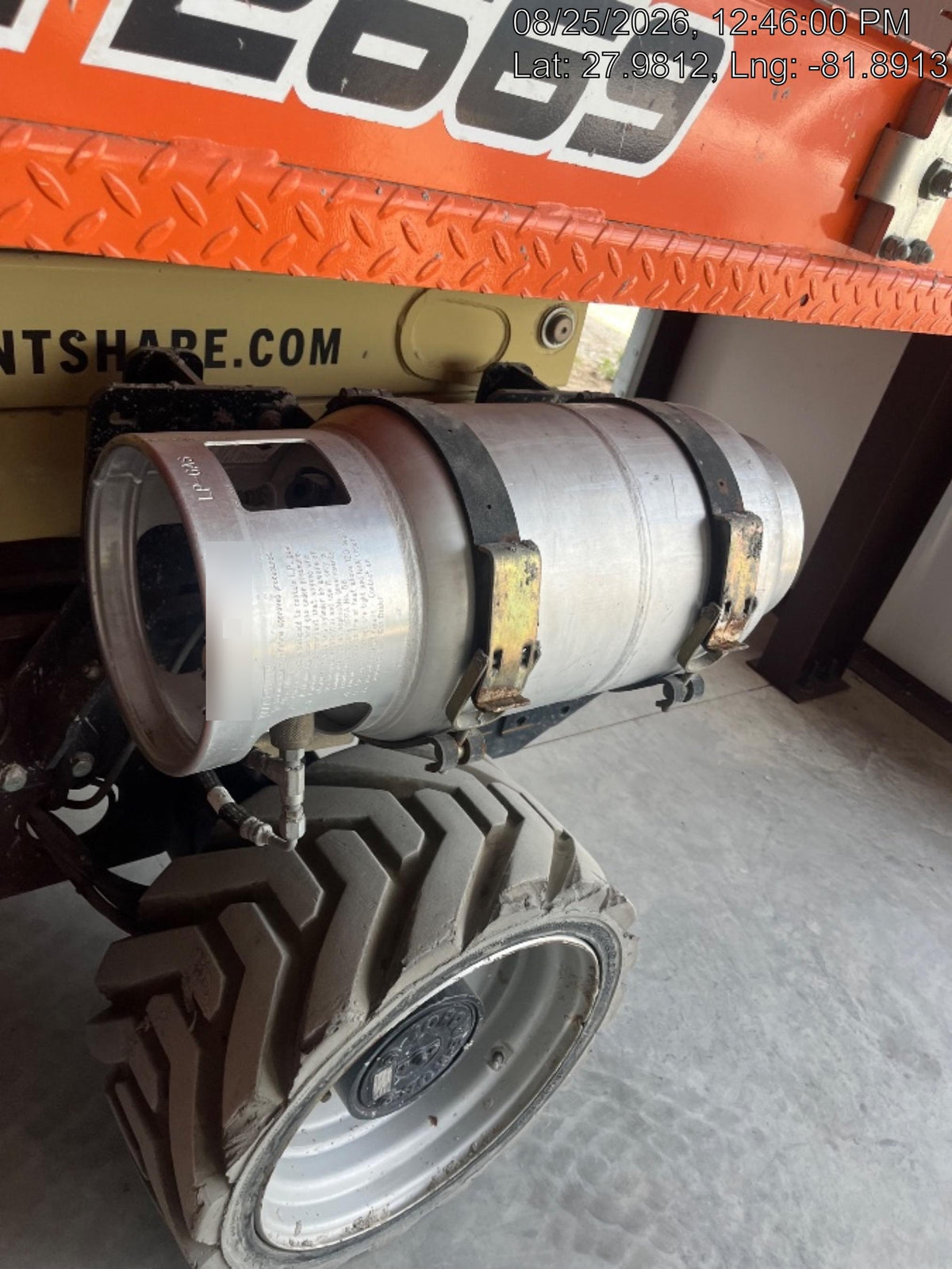 2022 JLG RT2669