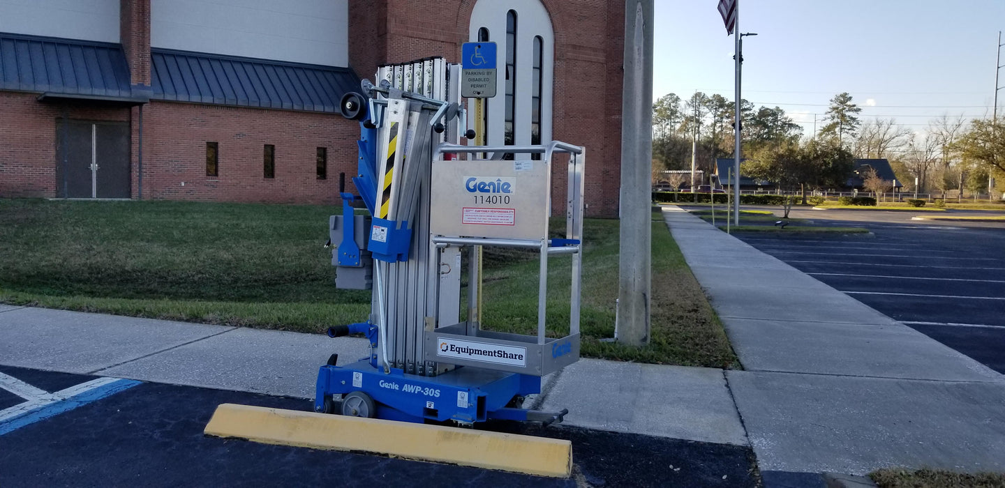2020 GENIE AWP-30S