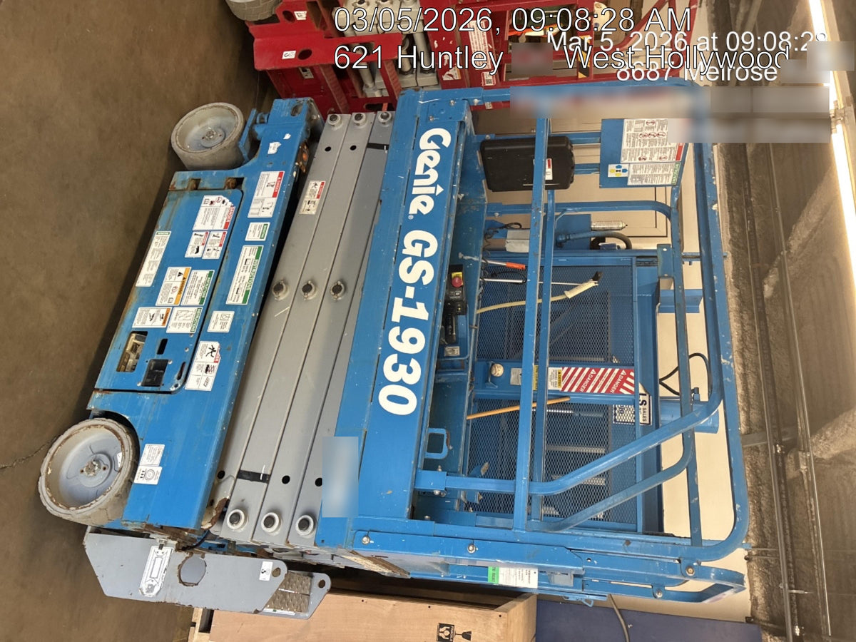 2019 Genie GS-1930 Half Height Swing Gate, 800W Inverter