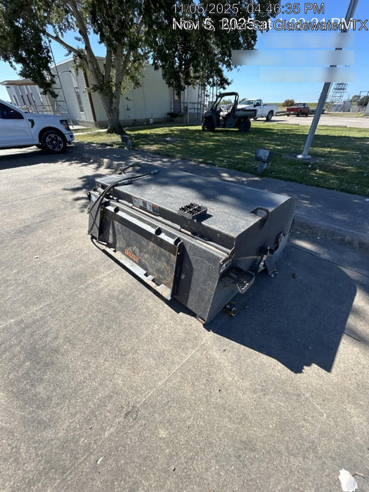 2021 PALADIN Sweepster SB72