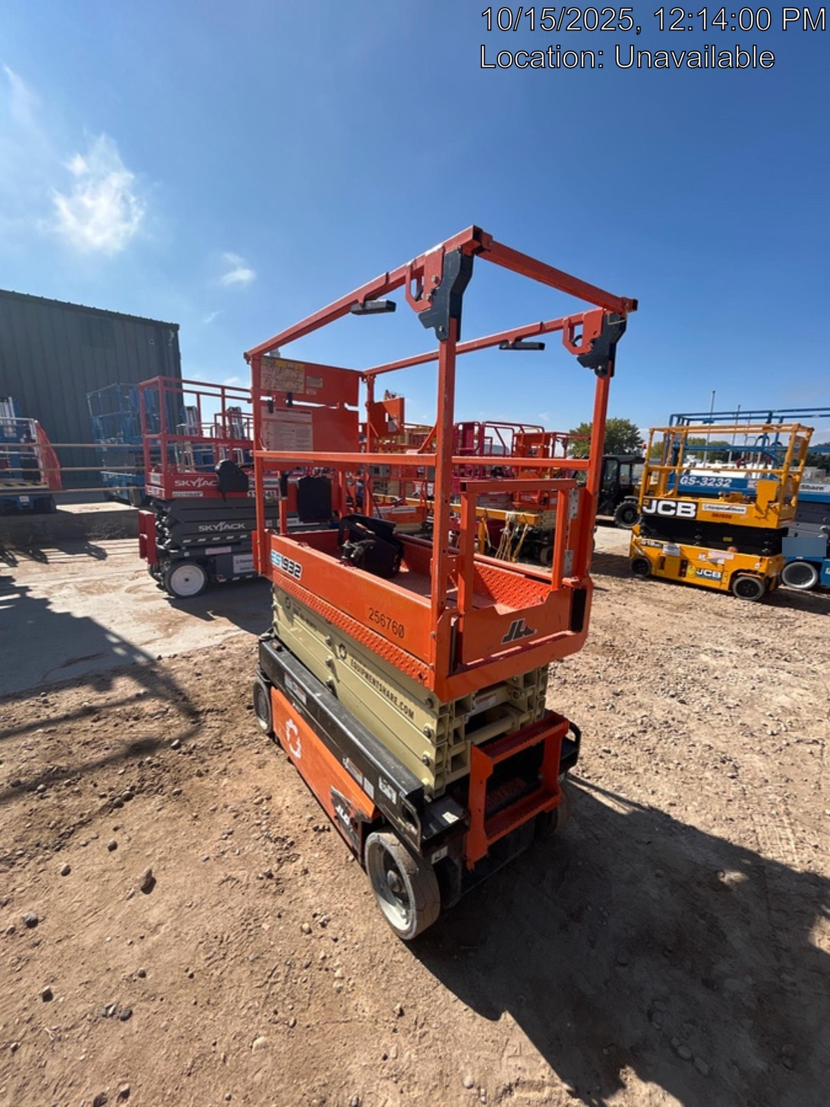 2022 JLG ES1932