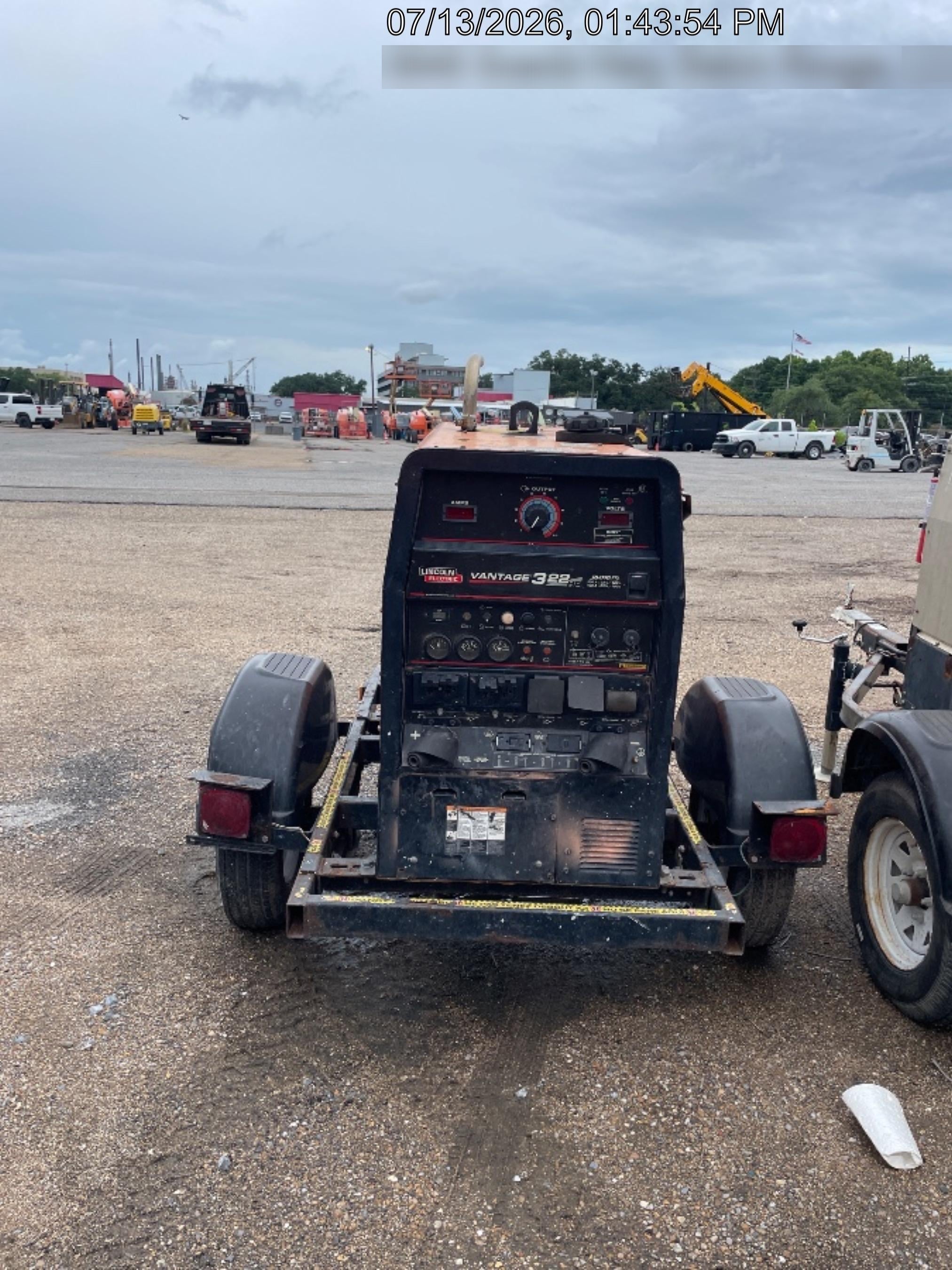 2021 Lincoln Electric Vantage 322 Vantage 322 Ready Pak 3 w/ Decals, ORANGE (includes trailer, cable rack, fender light kit) NO Telematics