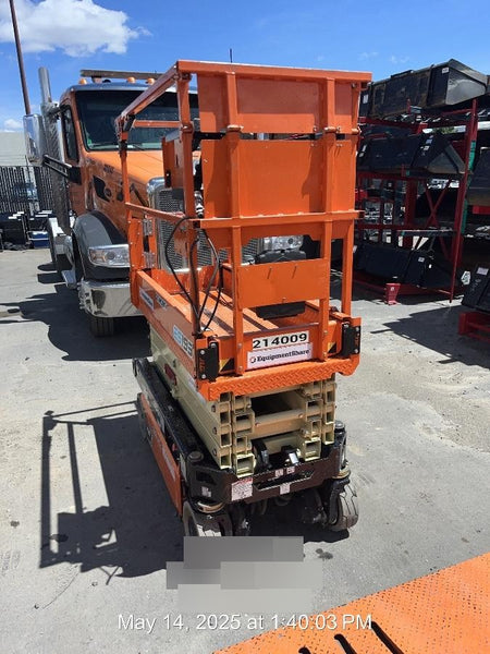 2022 JLG ES1932