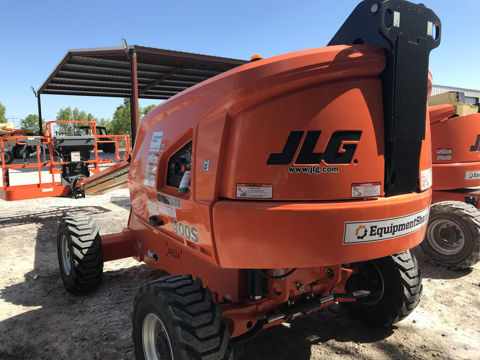 2019 JLG 400S