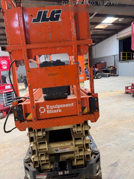 2022 JLG ES1932