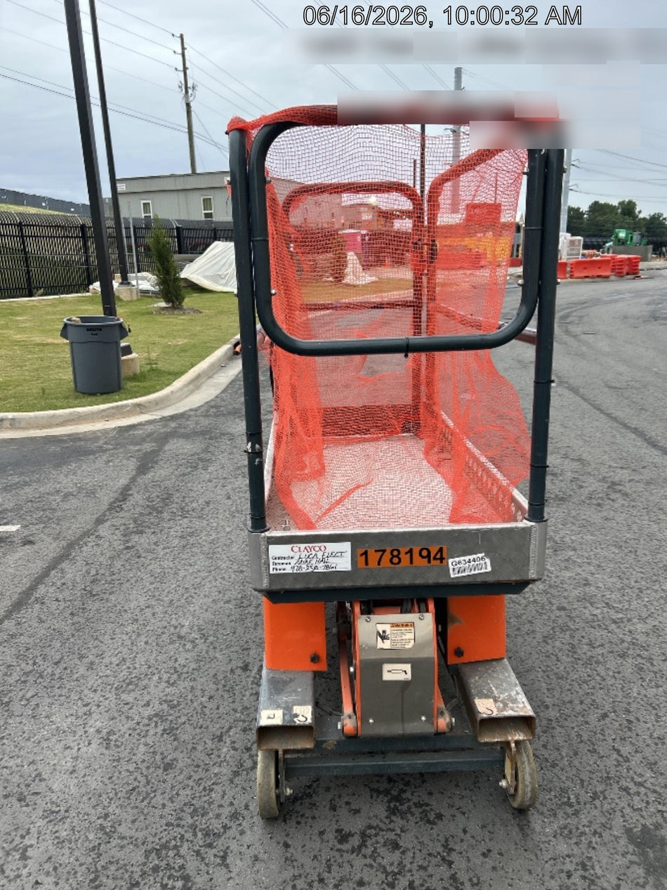 2021 JLG 1030P