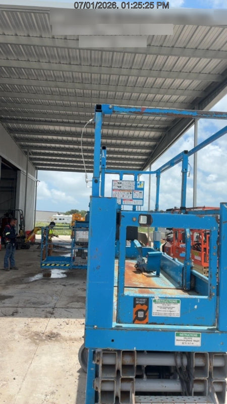 2017 Genie GS-3232 Genie GS3232 Narrow 32' Scissor Lift