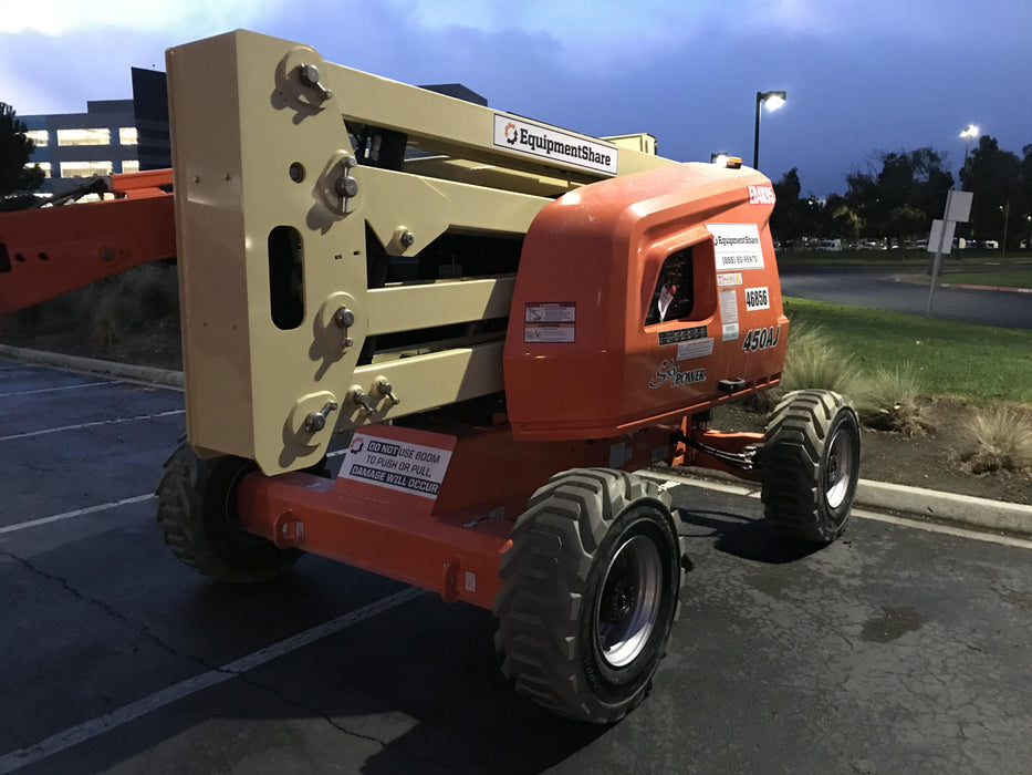 2019 JLG 450AJ