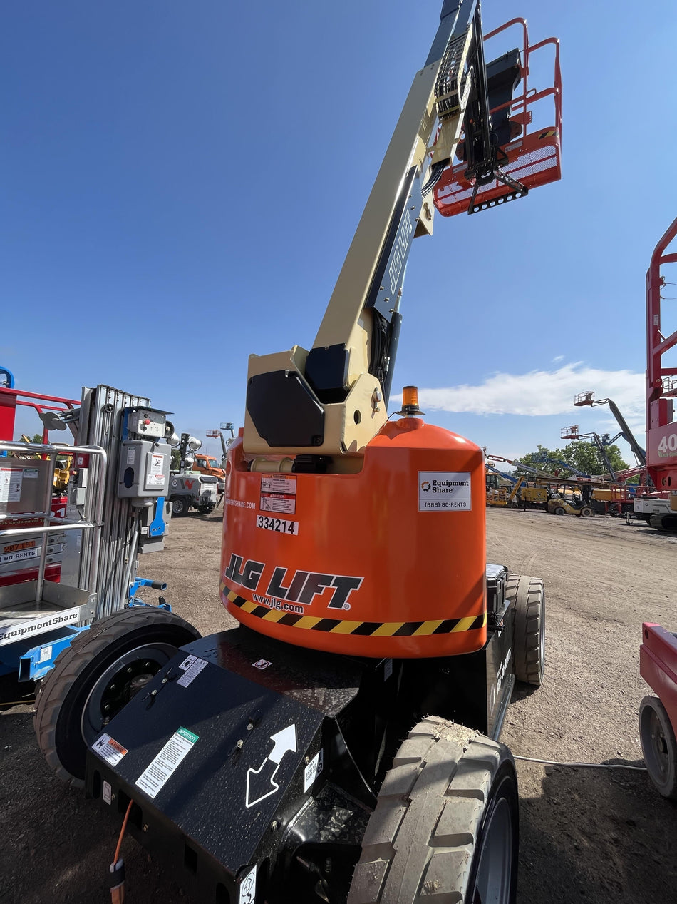 2023 JLG E450AJ