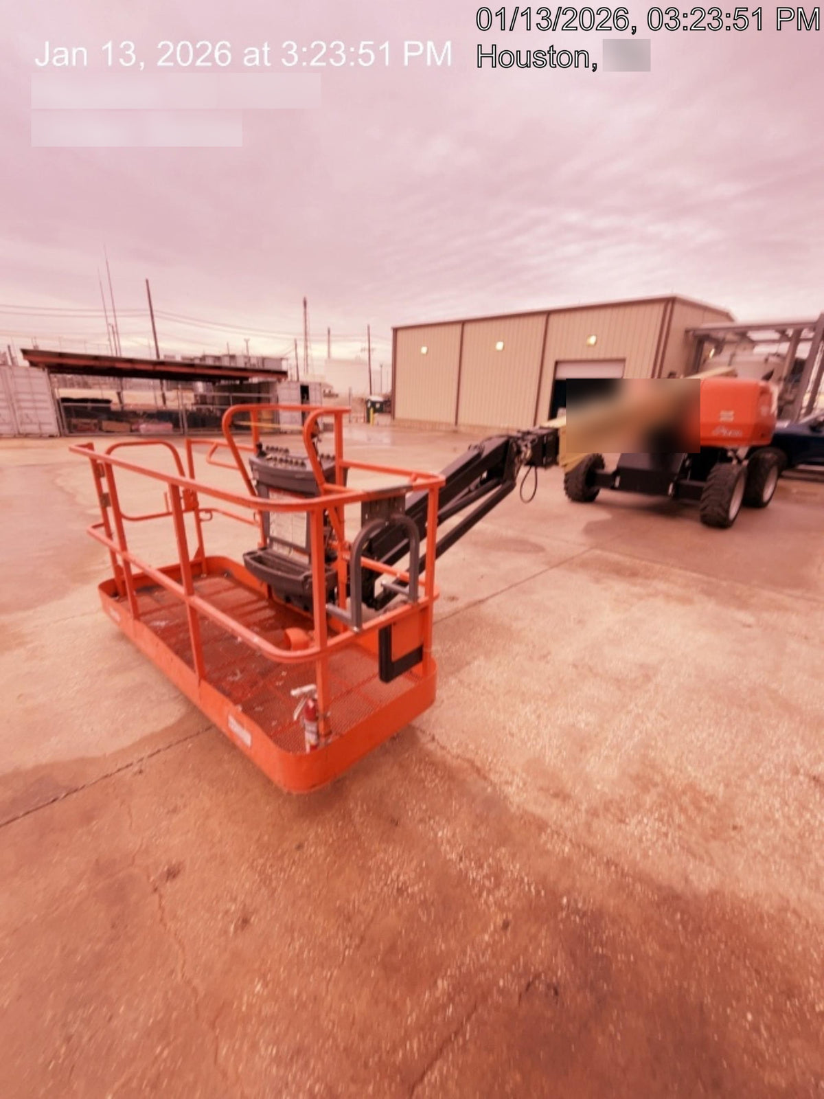 2023 JLG 660SJ