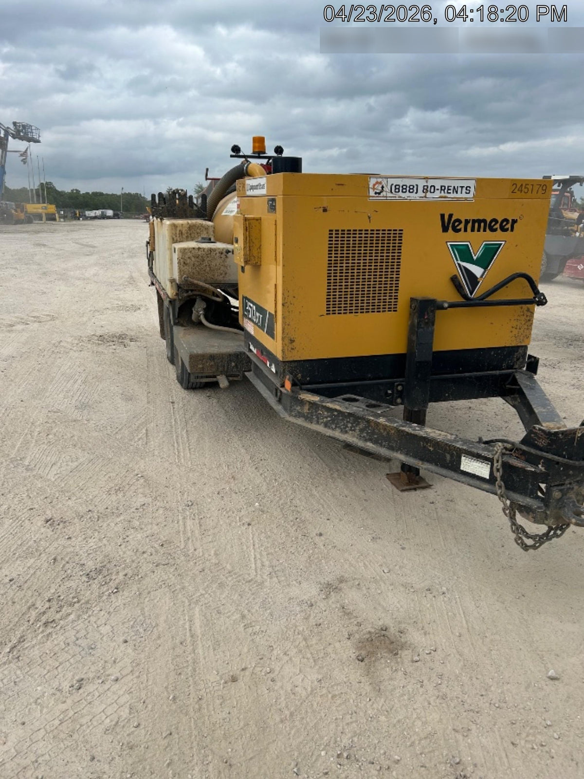 2022 VAC-TRON LP573XDT