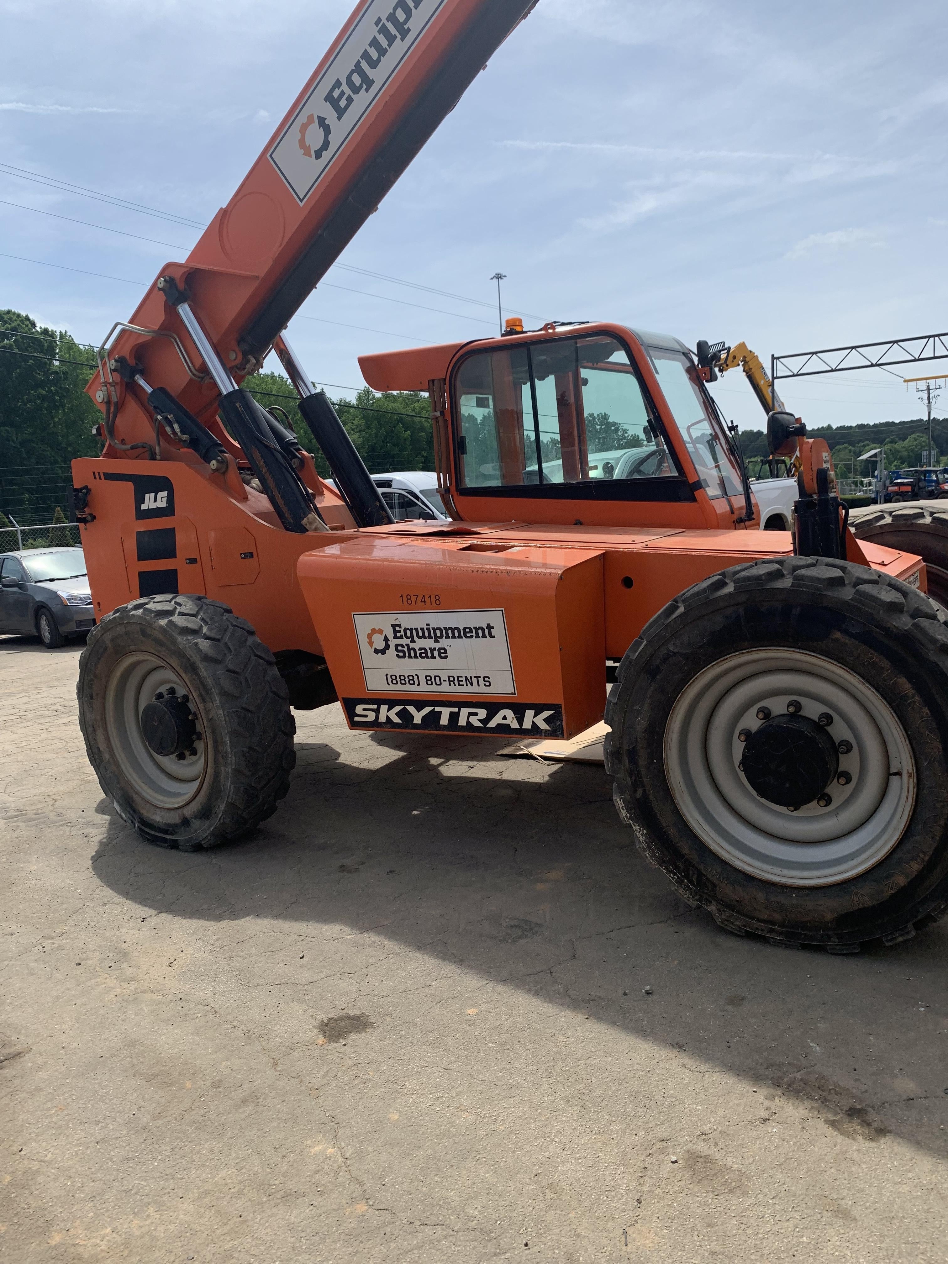 2021 SKYTRAK 12054