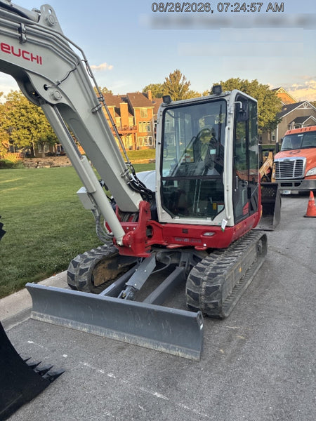 2024 TAKEUCHI TB370CR