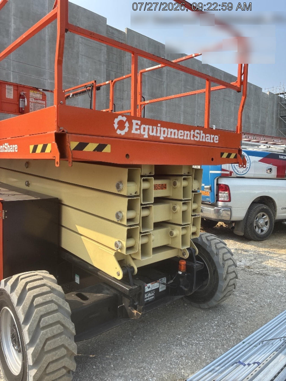 2023 JLG RT4394