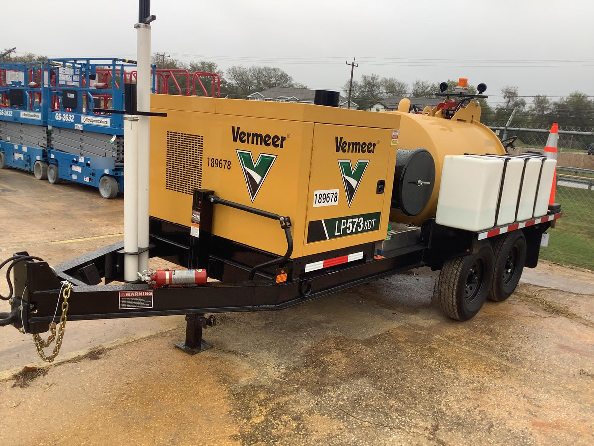 2021 Vac-Tron LP573XDT T4 Koehler Diesel Engine, 500 Gallon Debris Tank, x2 100 Gallon Water Tanks