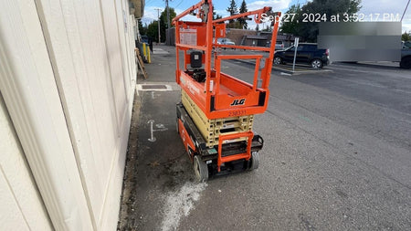 2022 JLG ES1932