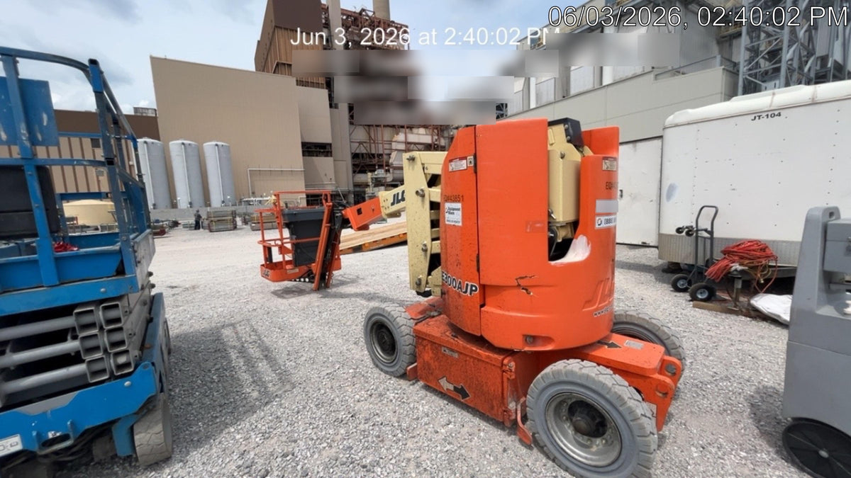2019 JLG E300AJP