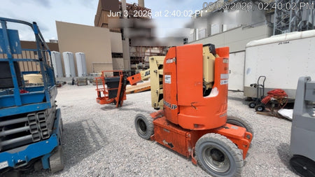 2019 JLG E300AJP