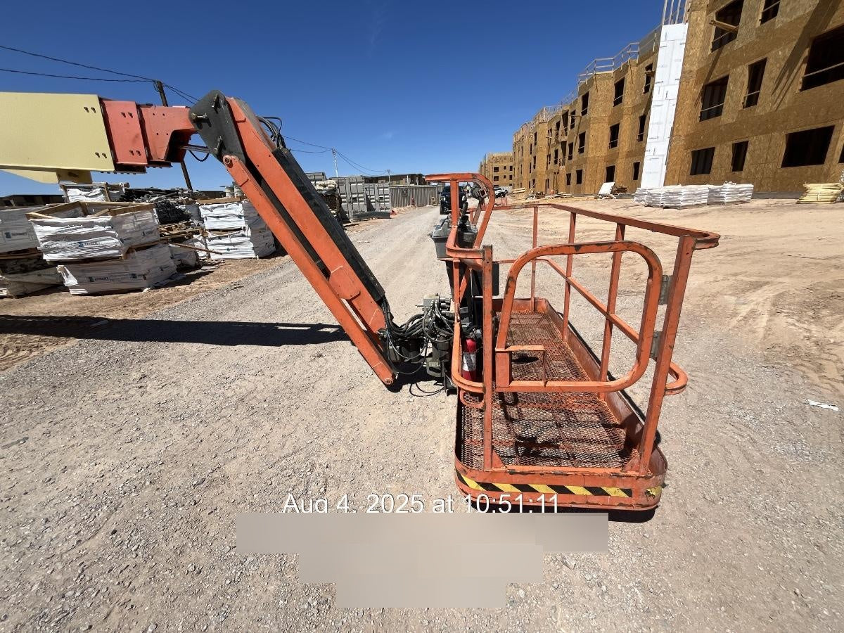 2021 JLG 860SJ