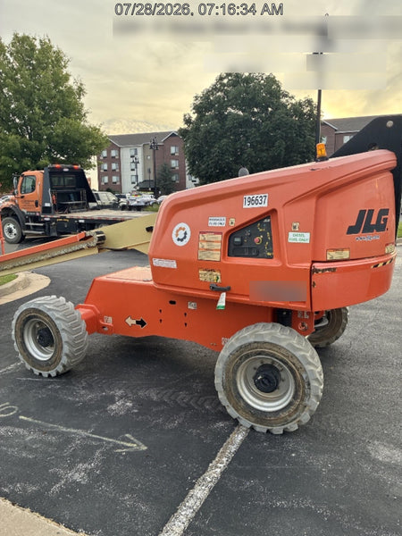 2021 JLG 400S
