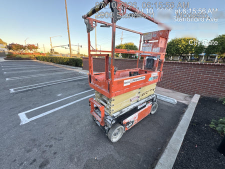 2022 JLG ES1932