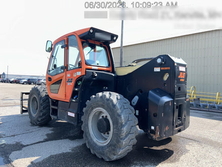 2021 JLG 1732