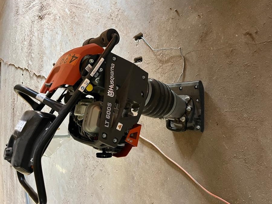 2024 HUSQVARNA LT6005