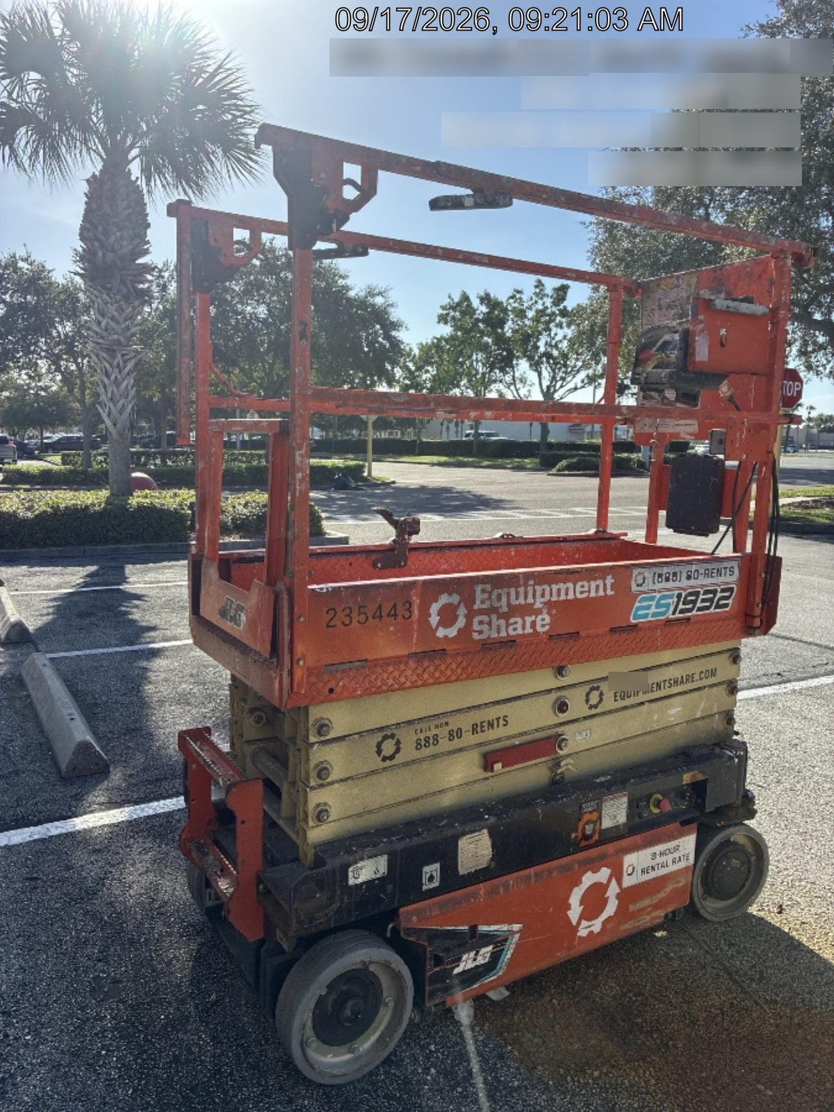 2022 JLG ES1932