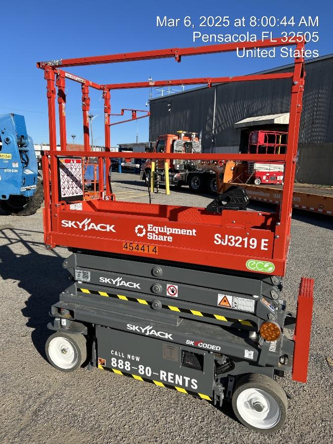 2024 SKYJACK SJ3219