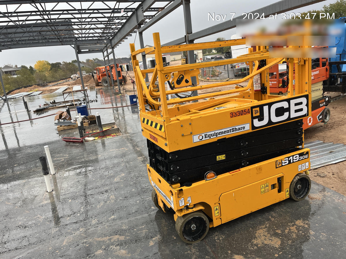 2023 JCB S1930E