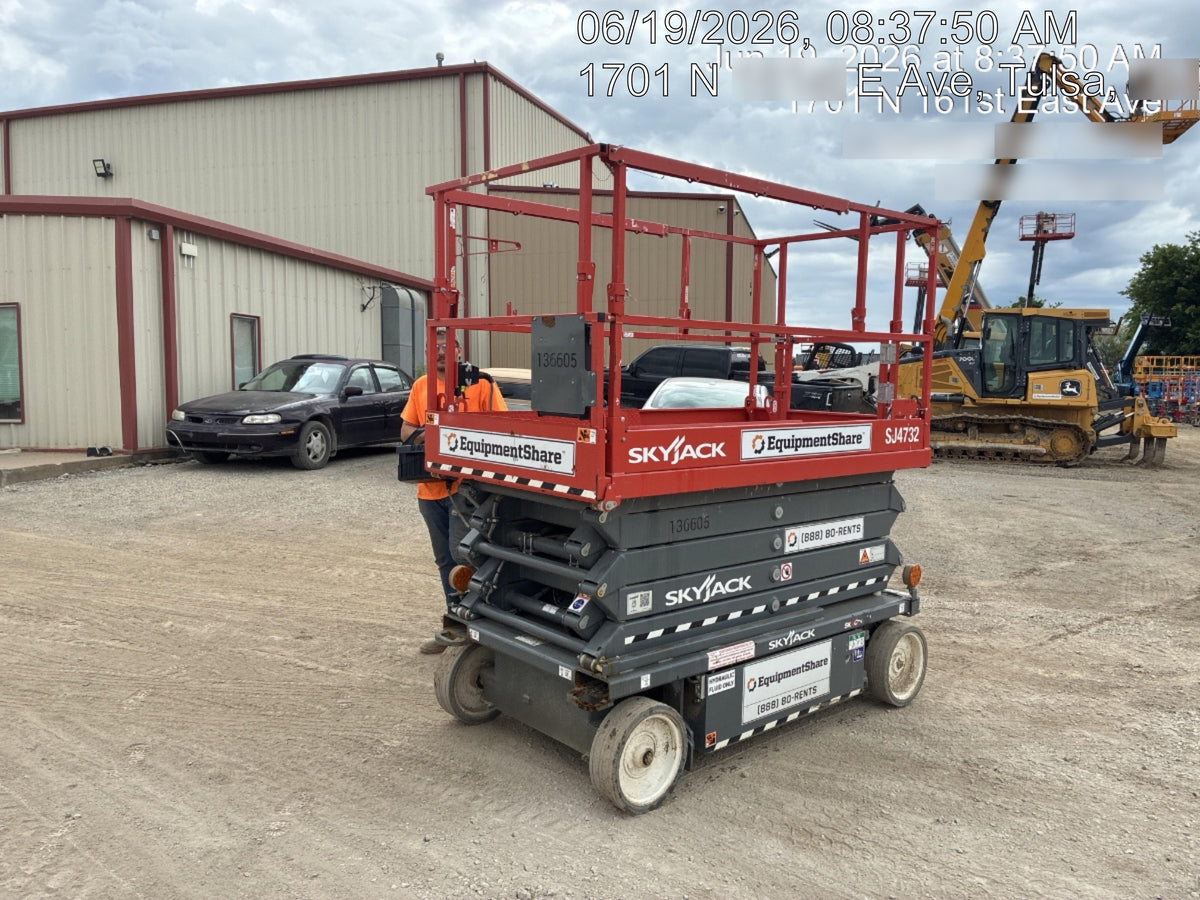 2021 SKYJACK SJ4732