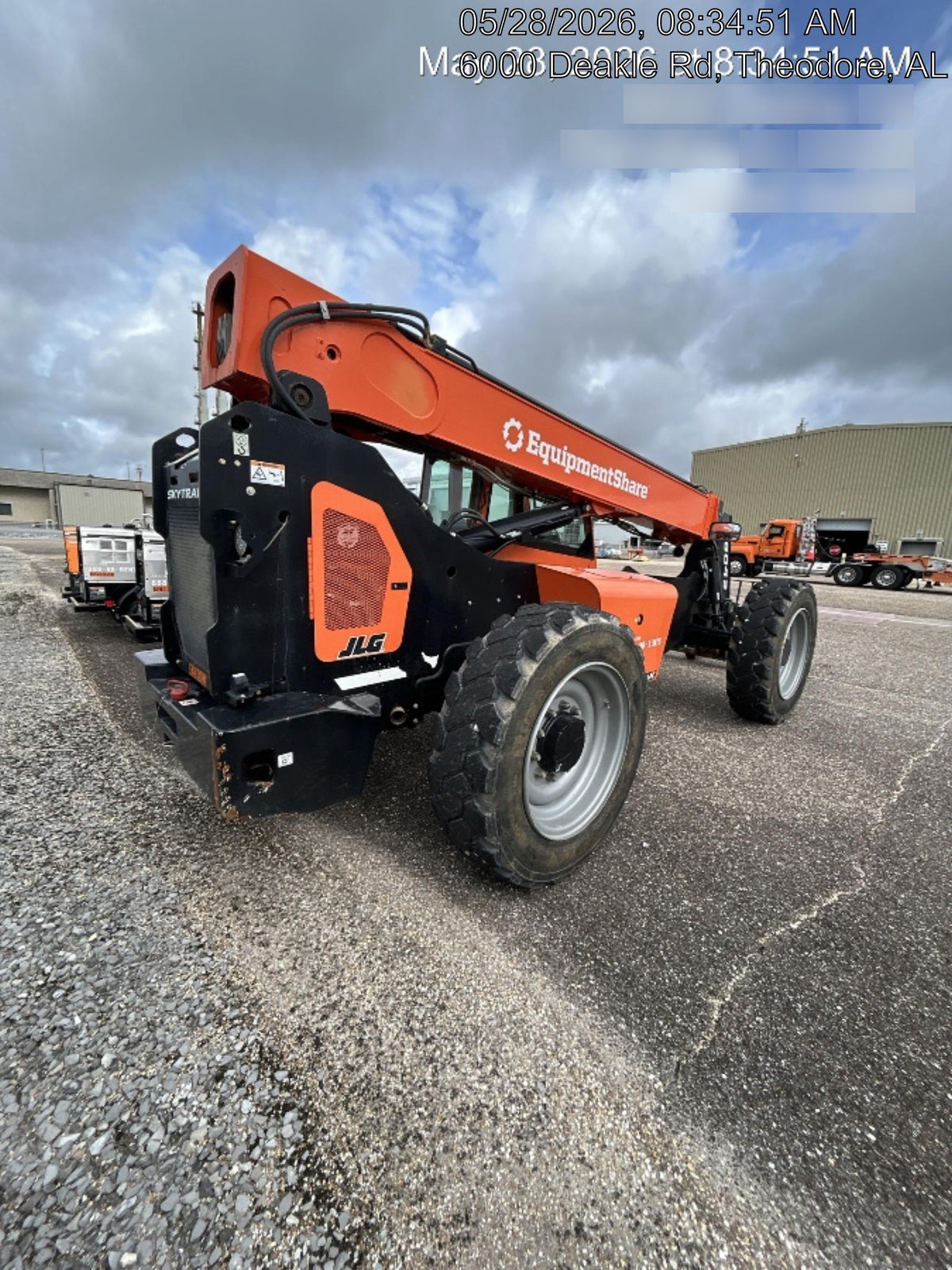 2024 SKYTRAK 8042