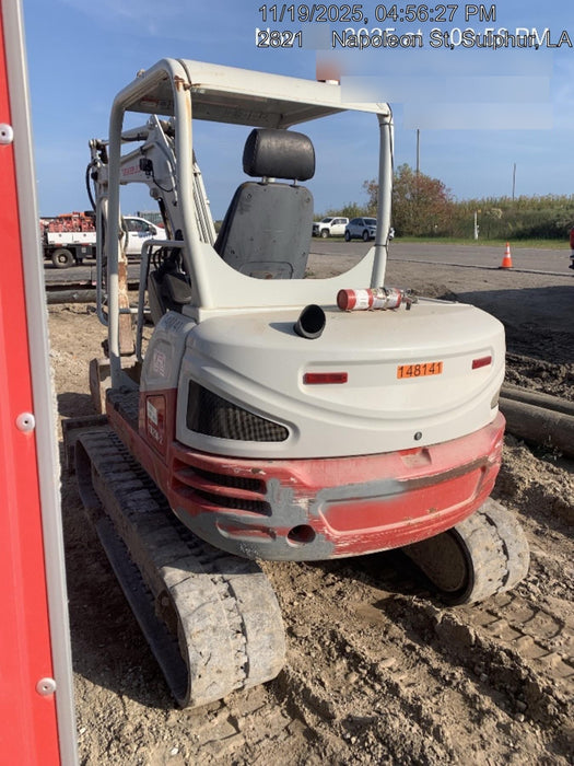 2021 TAKEUCHI TB250-2