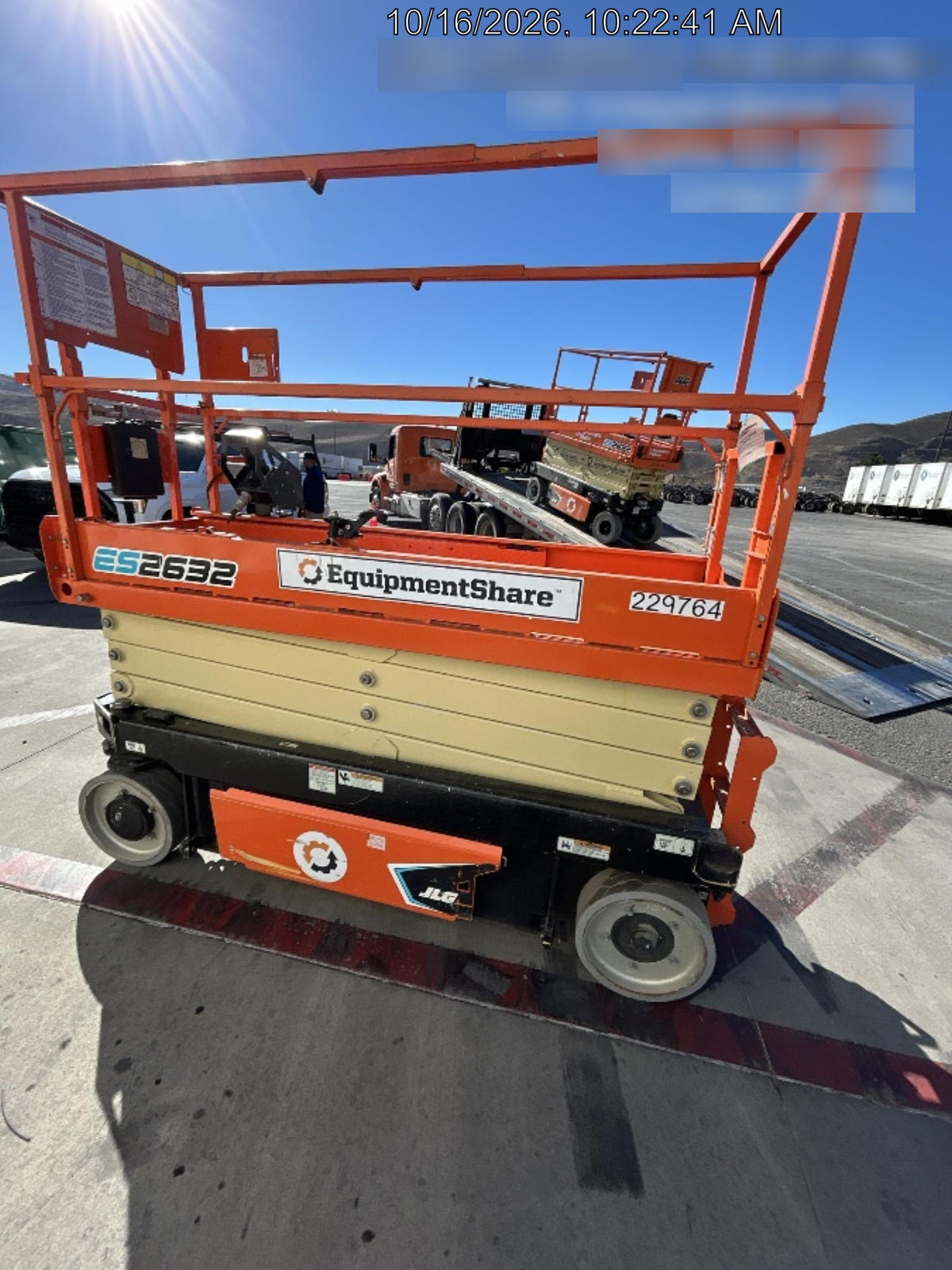 2022 JLG ES2632