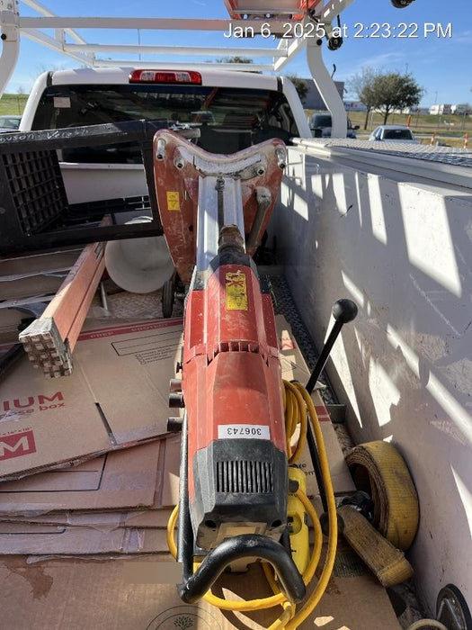2023 HILTI DD250E