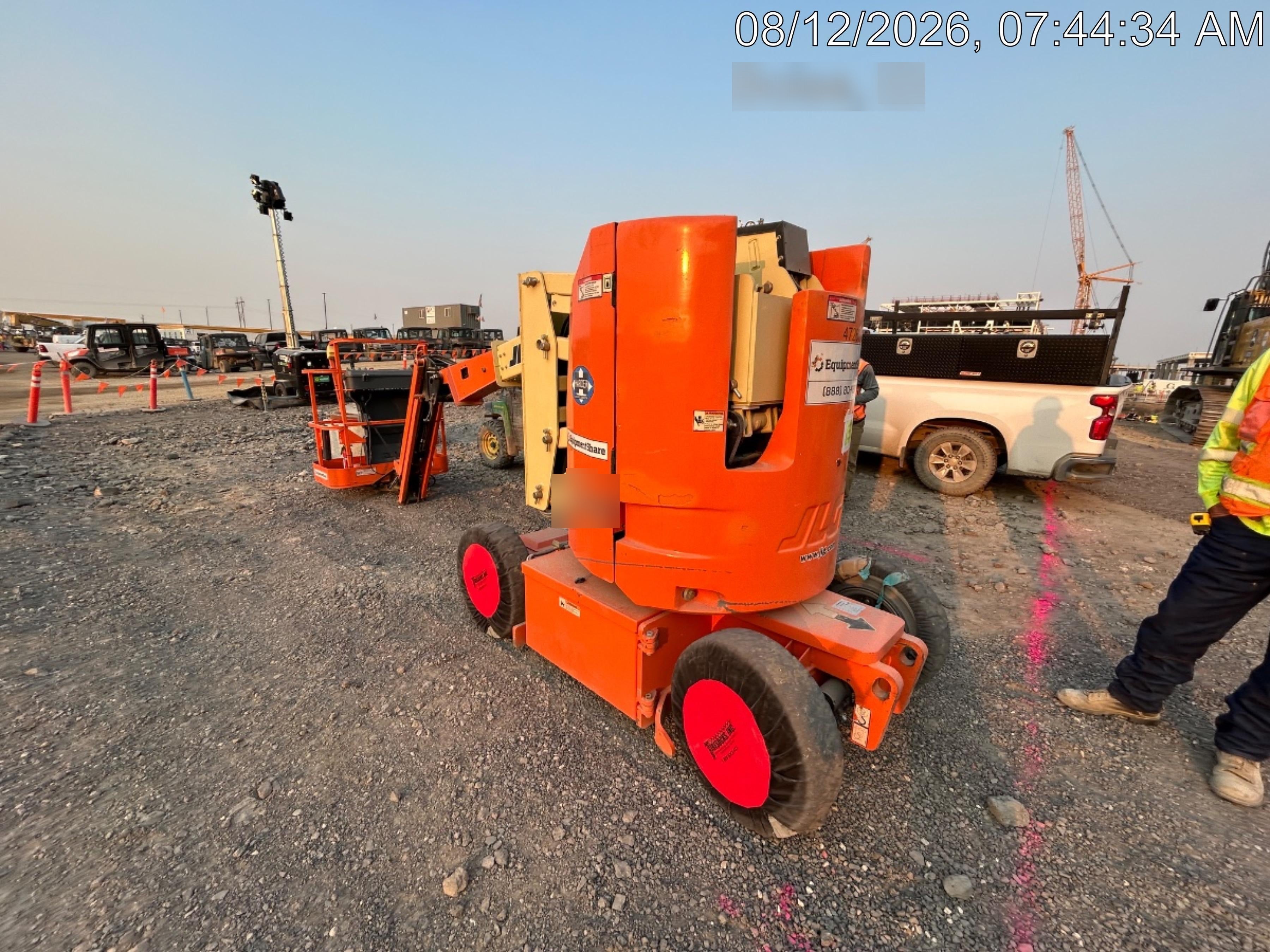 2019 JLG E300AJP