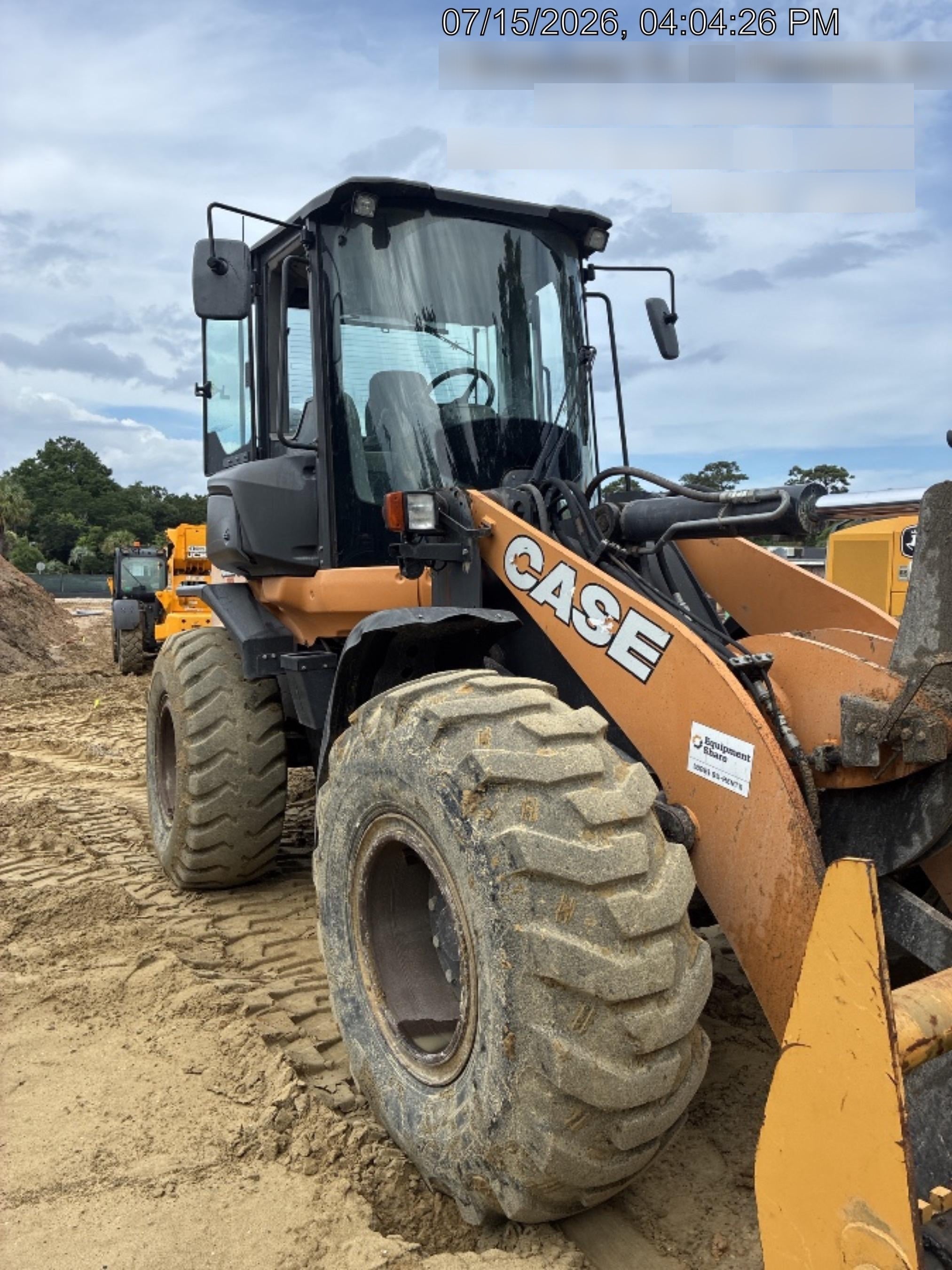 2018 Case 621G CLOSED CAB, 1 FUNCTION, JRB 416 STYLE HYD COUPLER