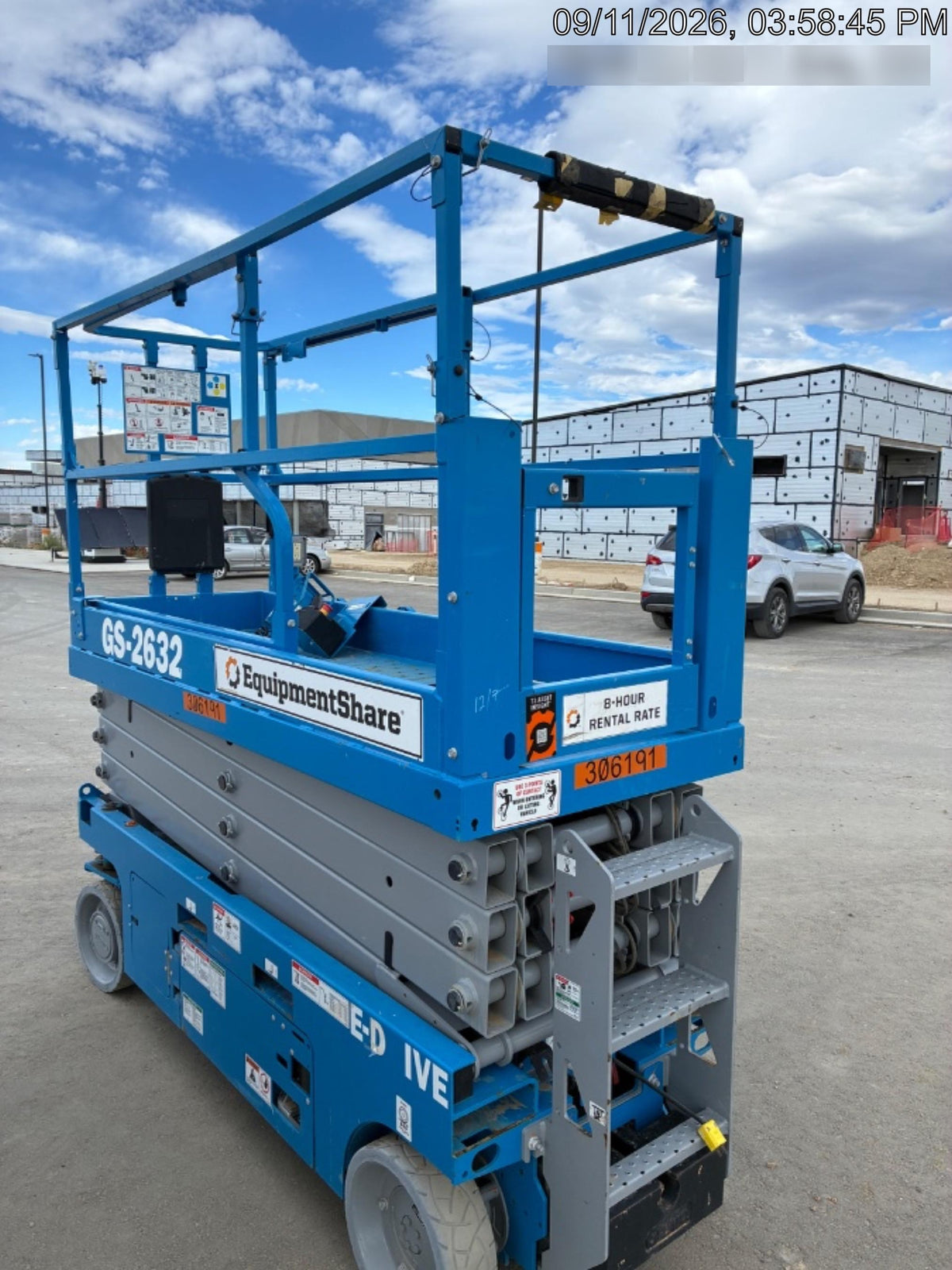 2023 GENIE GS-2632