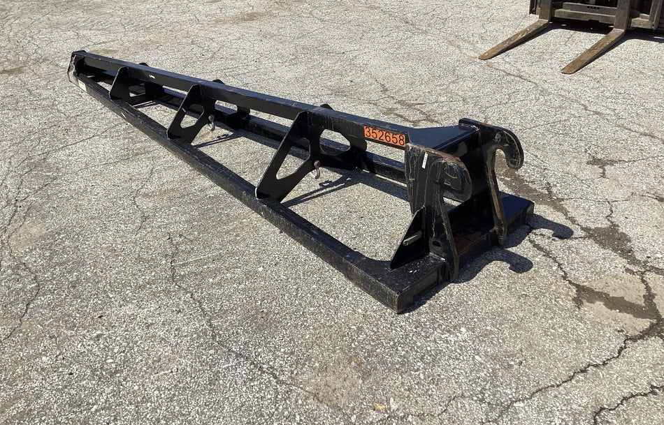 2023 JLG 1001275853