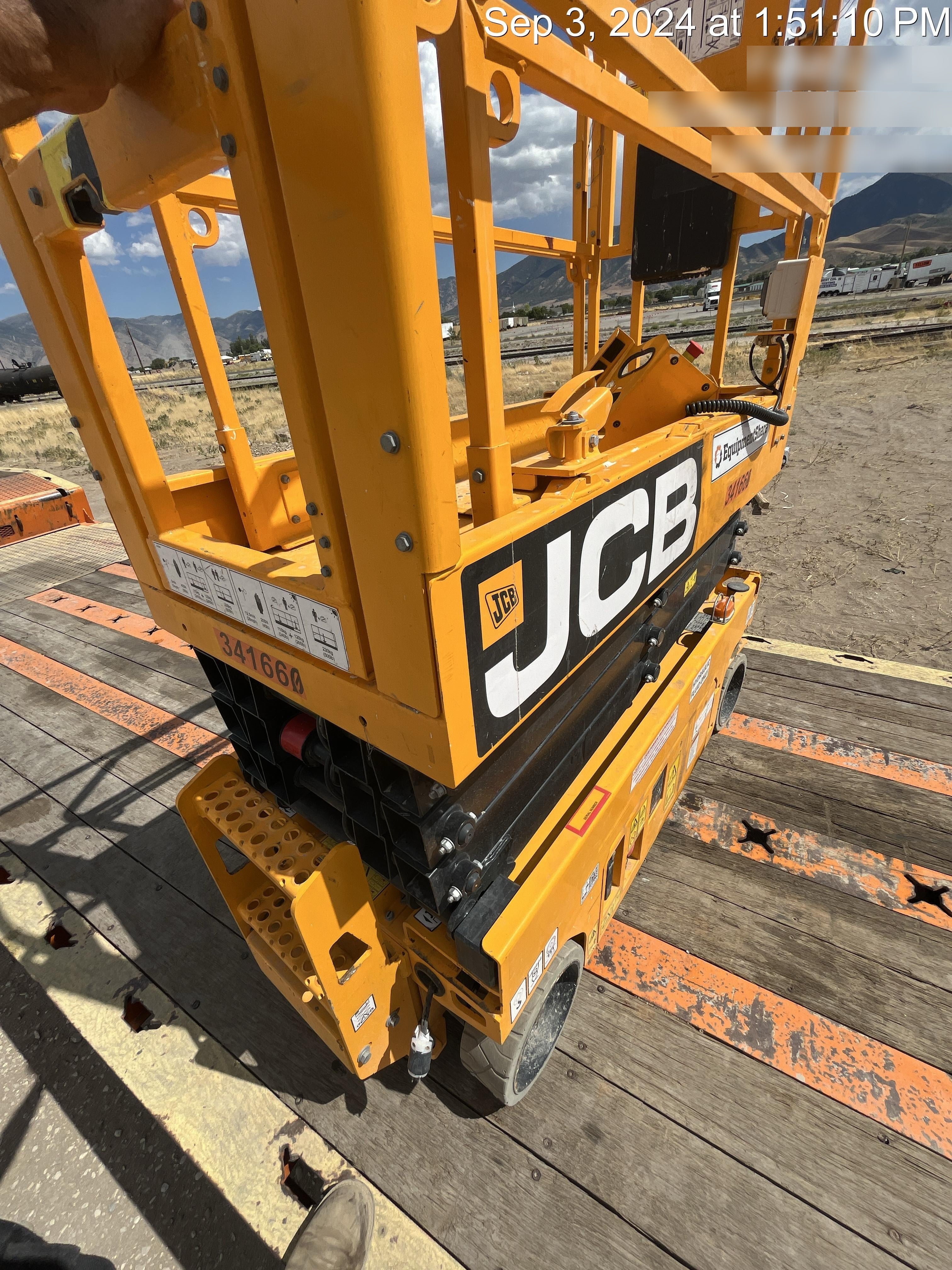 2023 JCB S1930E